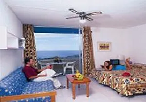 Fiesta Paraiso Complejo 3* אדחה